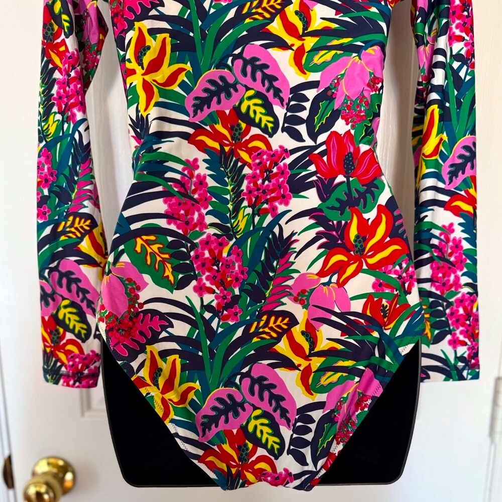 “J. CREW” Tropical Floral Long Sleeve Rash Guard Swimsuit - Picture 13 of 16
